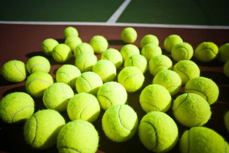 tennis-balls-1670184.jpg