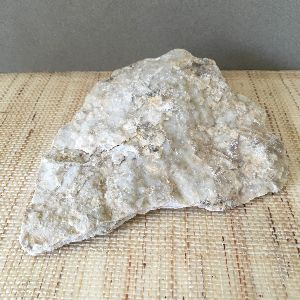 White Quartz lumps