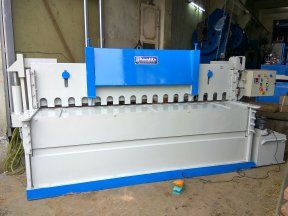 hudraulic shearing machine