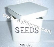 white square base storage box