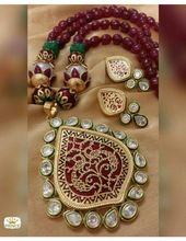 Royal thewa necklace