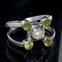 Pearl AND Peridot Gemstone Ring