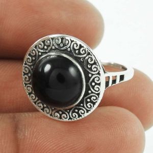 Very Delicate Black Onyx Gemstone 925 Sterling Silver Ring