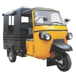 three wheeler vehicles