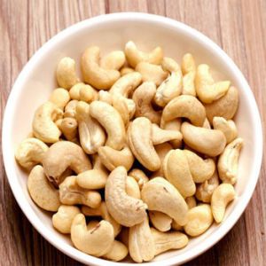 W320 cashew Kernels