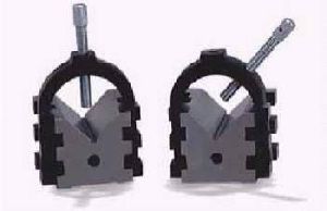 V BLOCK AND CLAMP SET