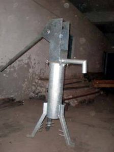 hand pump body