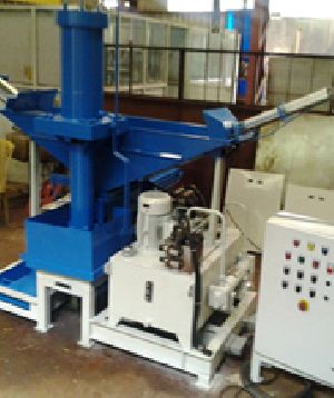 CHIP BRIQUETTING MACHINE