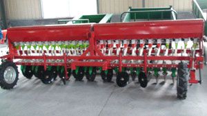 wheat planter with fertilizer