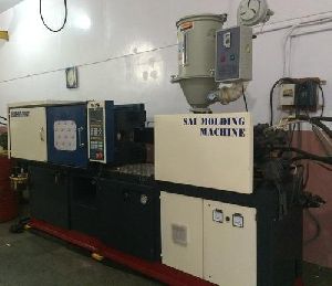 Thermoplastic Injection Molding Machine