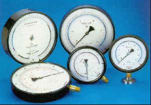 Test and Master Pressure Gauges