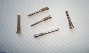 PINS SCREW