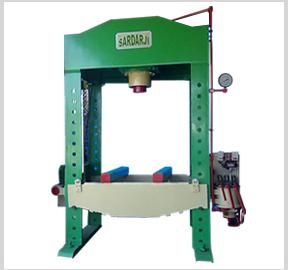 Heavy duty hydraulic press Machine