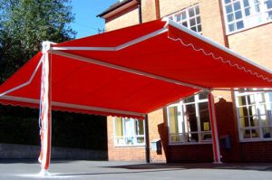 hut awning