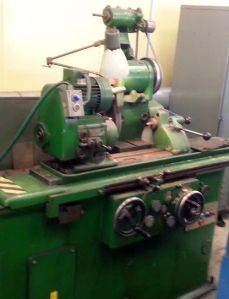 TOS CYLINDRICAL GRINDER