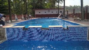 swimming pool contractor