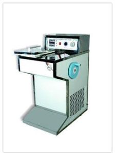 CRYOSTAT MICROTOM AUTOMATIC MACHINE