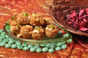 Pinni Ladoo Ghee Sweet