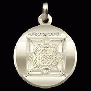Sri Maha Mrityunjaya yantra silver pendant