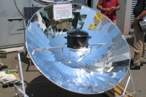 Parabolic Solar Cooker