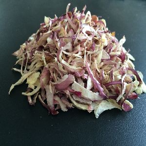dehydrated red onion chop