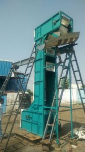 Material Loading Conveyor