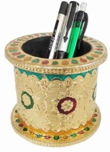 decorative pen holder