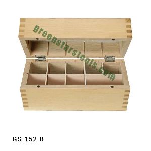 COMPARTMENTS WOODEN BOX