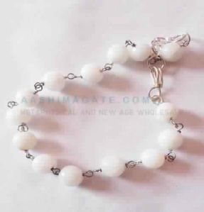 WHITE AGATE BRACELET