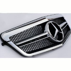 Mercedes benz e class pre facelift grill (Premium Car Accessories - DealKarDe )