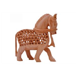 WOODEN UNDERCUT HORSE