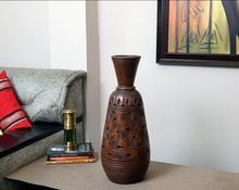 Walnut Finish Clay Table vase