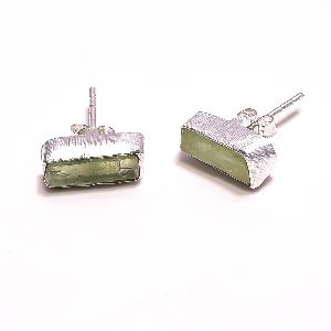 925 Sterling Silver Handcrafted Natural Raw Green Kyanite Gemstone Stud Earrings Distributor