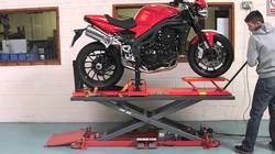 two wheeler lift