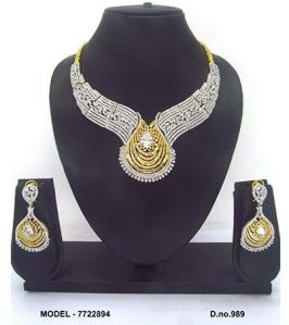 Polished American Diamond Necklace Set