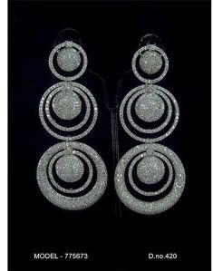 Round Shaped Diamond Earrings