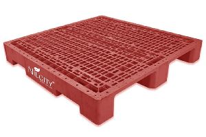 NP 142 Plastic Pallets