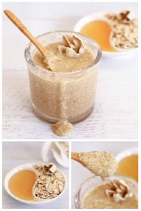 Honey and Oatmeal Face Scrub