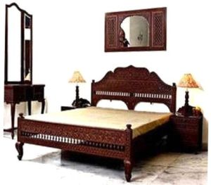 Wooden Bedroom Furniture Set