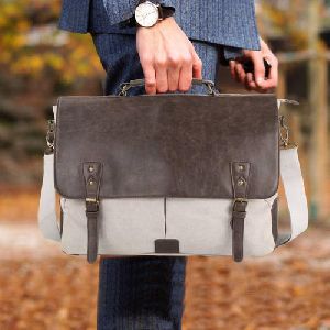 Laptop Messenger Bag