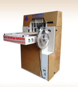 Cloth Cutting Machine