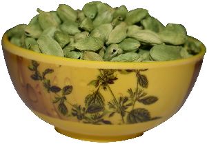 dried cardamom