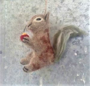 FELT CHRISTMAS SQUIRREL ORNA