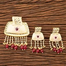 Kundan Pendant Set