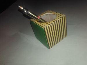 Wooden Pen Stand