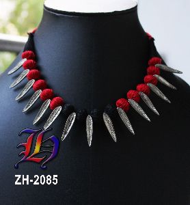 Thread Bead Necklace