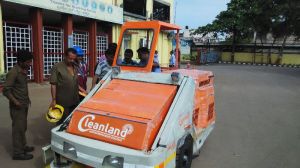 Cleaning Machine on Rent