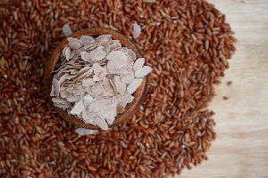 red rice flakes