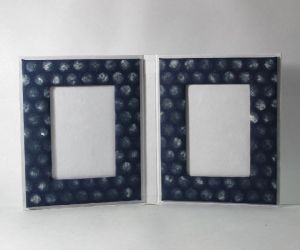 SOLID PHOTO FRAME USING THE CARDBOARD