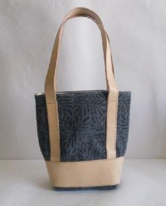 Indian handmade cotton dhurrie bag